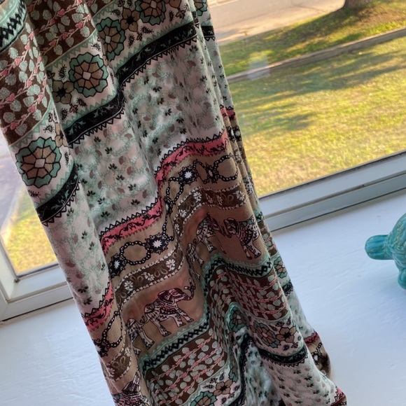 Cantata maxi skirt stretchy and comfortable. One size. - Picture 7 of 11